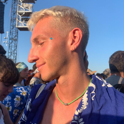 Roberto zoekt een Kamer / Appartement / Studio in Groningen