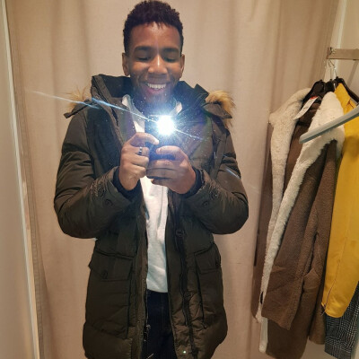 Ademilade zoekt een Huurwoning / Kamer / Appartement / Studio in Groningen