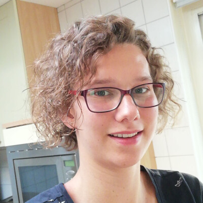 Kim  zoekt een Huurwoning / Kamer / Appartement / Studio / Woonboot in Groningen